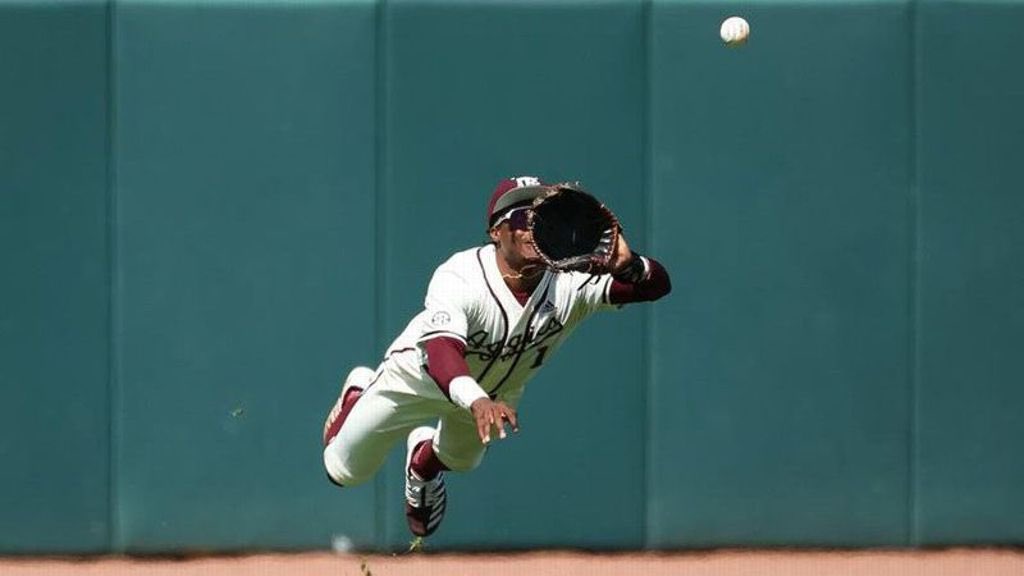 OlsenSection203's tweet photo. 1 #DayToAggieBaseball !!! 🤩
GET TO OLSEN TOMORROW Y’ALL!
@ballemand_1 (Blake’s #1!)
@KoleKaler
@tuck_stanley https://t.co/0vKNXaP0kC