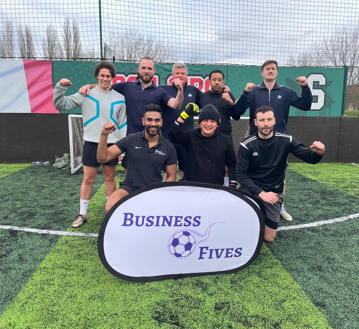 BusinessFives tweet picture