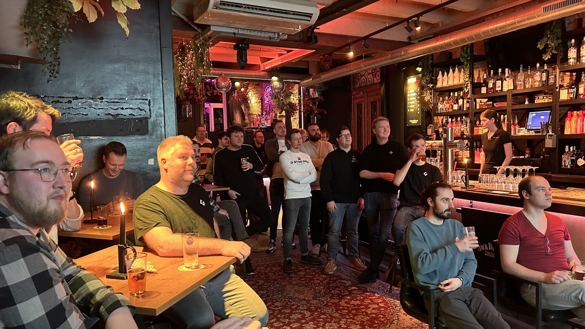 Afgelopen week hebben we onze 2e meetup georganiseerd en het was opnieuw een groot succes! In onze nieuwste blog kun je alles hierover: shockmedia.nl/actueel/kubern…

 Wil jij er de volgende keer bij zijn? Word dan lid van onze meetup pagina meetup.com/shock-media-me….