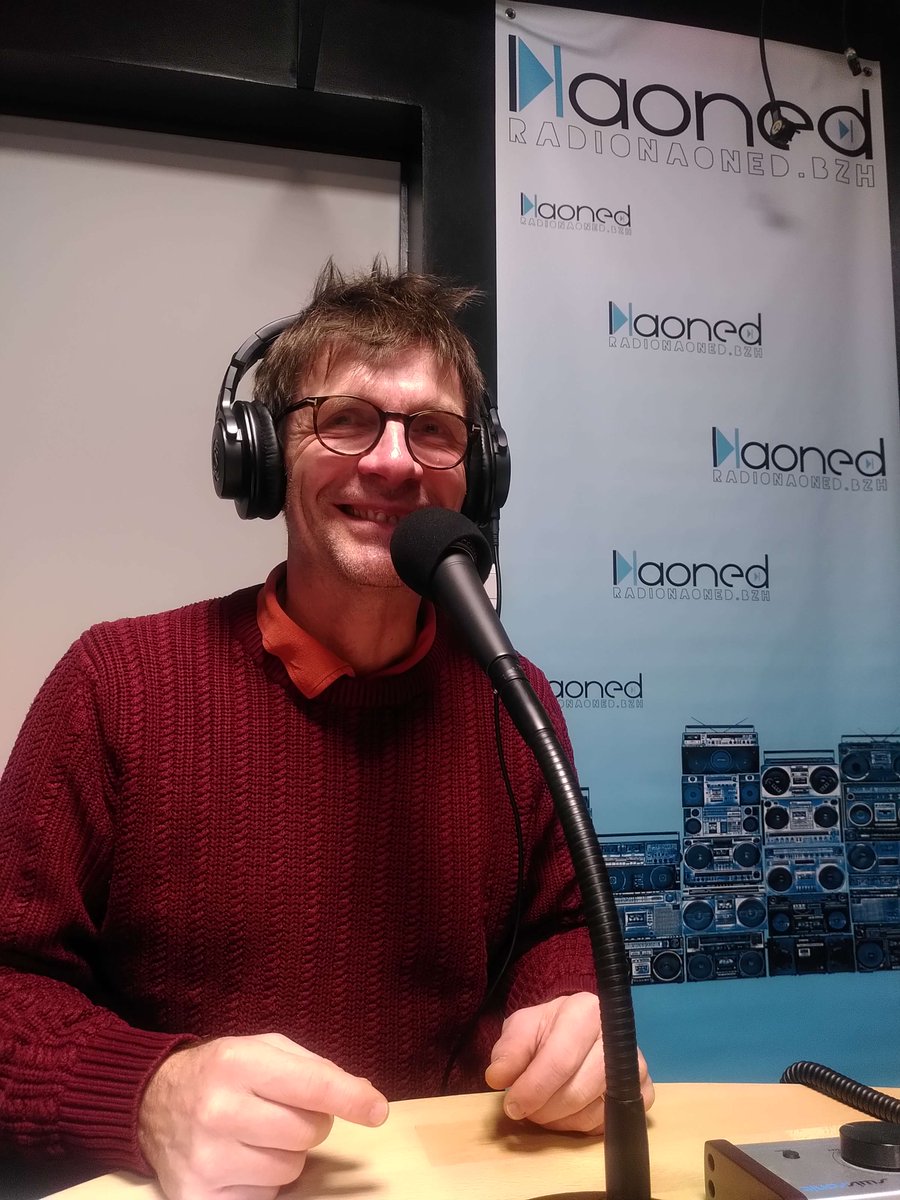 ✨TARZH AN NOZ✨

Da 7e30 war @RADIOKERNE <a href="/RadioNaoned/">Radio Naoned</a> @ArvorigFM ha RKB

🎙️"A-zivout ar sujidigezh youlek", ul levr-nevez troet gant Paskal Henry 1/2
🎸Lauryn Hill
🦖War roudoù an dinozored
🎭Heuliadenn ar sizhun gouestlet da v/Maewenn Sort
🥁Arzourez ar sizhun KLEM H