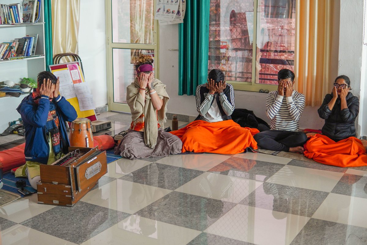 hareramayoga's tweet photo. Yoga teacher training students to immerse in midnight kirtan sessions, harmonizing their spirits with devotional chants. Under the serene night sky, they find inner peace and spiritual connection through sacred music. #yoga #rishikesh #hareramainstitute https://t.co/2N8Qu1q63S