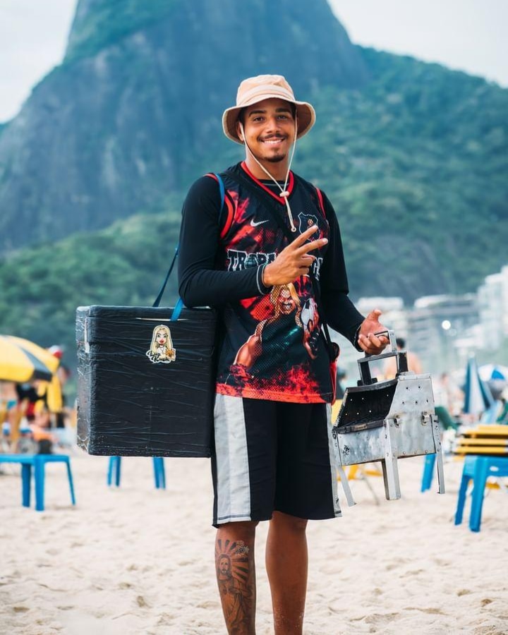 Sempre nos corre sem fazer ngm de degrau🦅🙏🏻🚀🍀💭