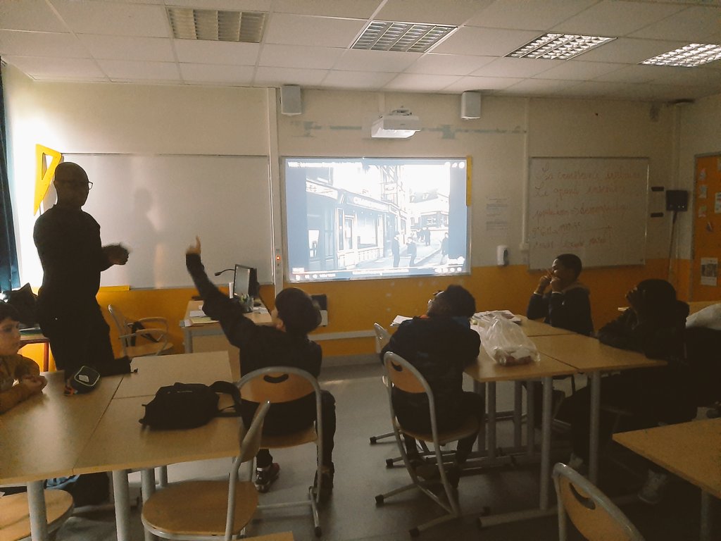 CChantereine's tweet photo. Vacances apprenantes 
Au programme. :
◇ Expression théâtrale 
◇ Activités liées à la découverte du patrimoine
◇Cours de soutien Maths et français 
◇Atelier cuisine
◇ Foot salle
Bonnes vacances à tous! https://t.co/RYk8XjFuZ3