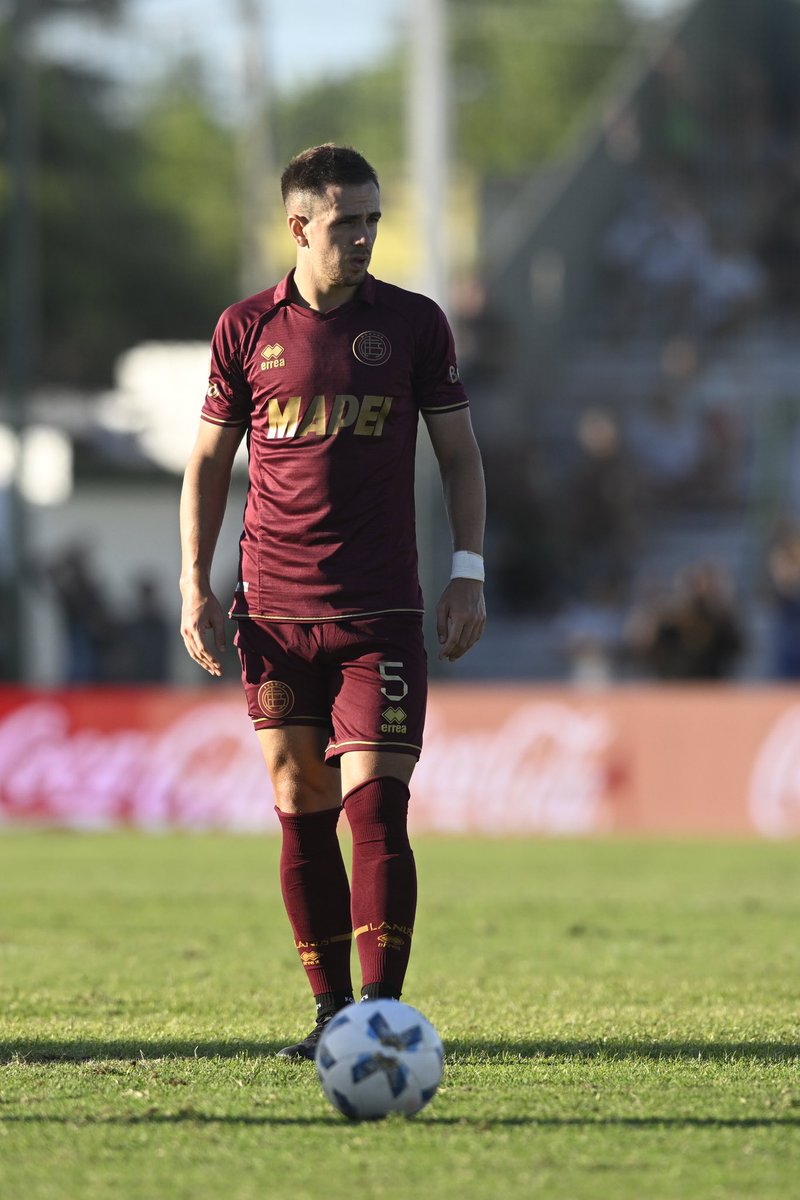 EL CABEZAZO DE JOSÉ MARÍA CANALE EN EL MARACANÁ tweet media