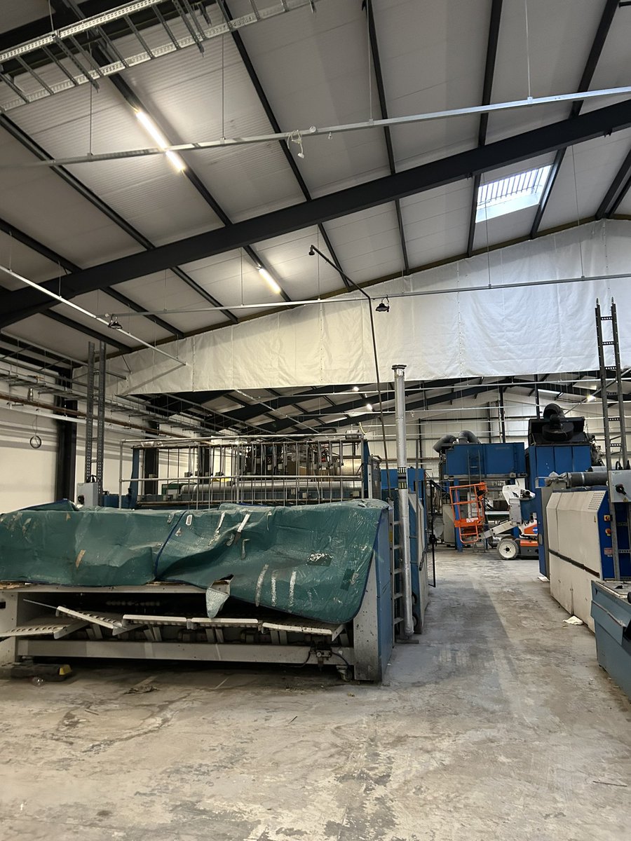 DruggittHarding's tweet photo. We have recently completed Fire restoration works at an industrial unit in Morecambe. 
The job consisted of installing over 100mtrs of 139mm Gas stainless steel press &amp; 54mm copper press fitted round the internal perimeter of the unit 🏭 https://t.co/174TOmX7JO