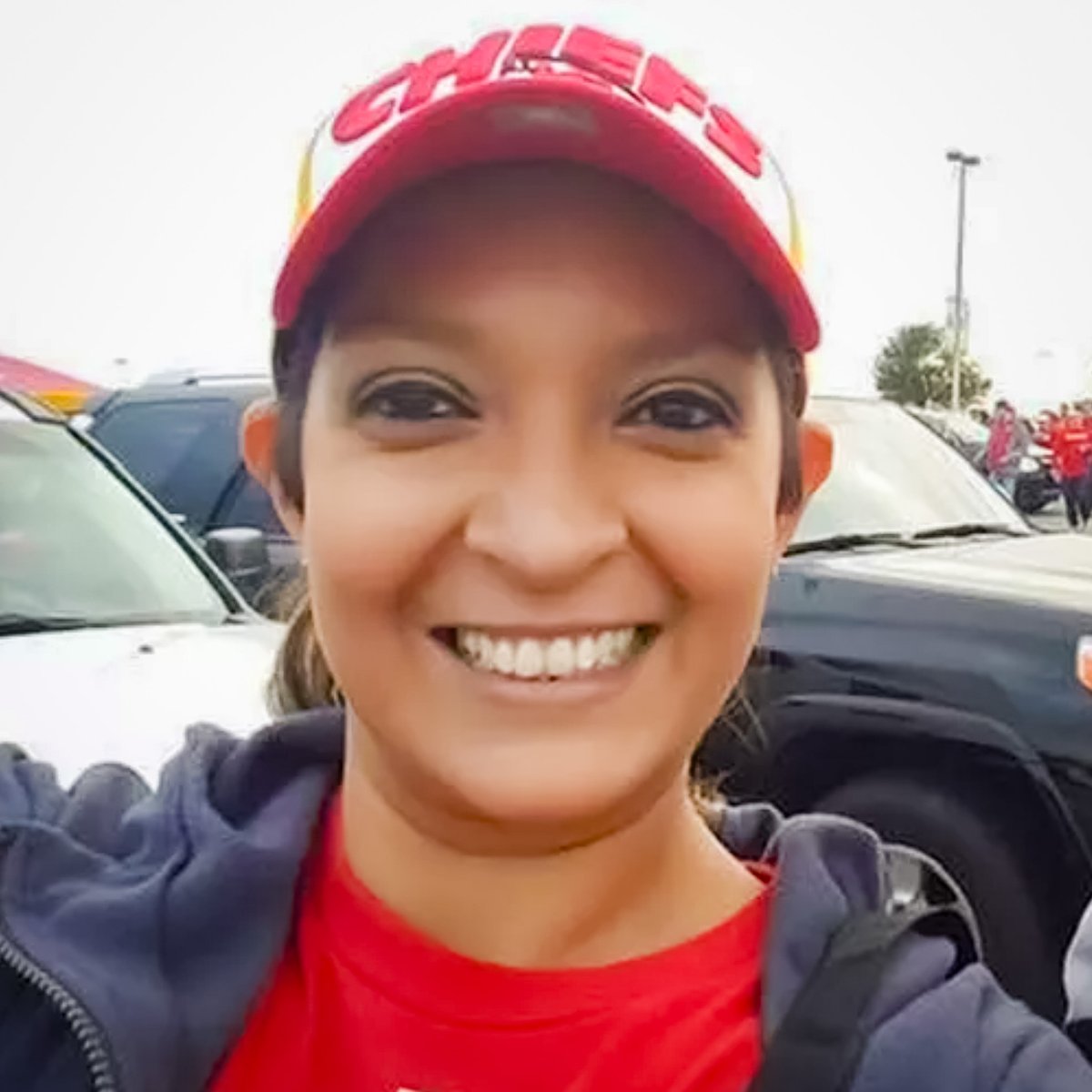 OpBBQRelief's tweet photo. We are devastated by the senseless violence that occurred yesterday at the Super Bowl Parade, claiming the life of Lisa Lopez-Galvan, and injuring at least 21 others. Our thoughts and prayers are with their families and all those affected by this heartbreaking tragedy.
#PrayForKC https://t.co/y1xZdNssEB