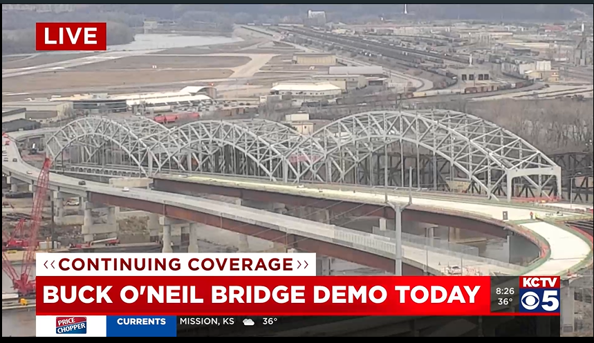 BillKCTV5's tweet image. HEADS UP - With the city on edge, know there will be a loud explosion near downtown around 9:15am. @MoDOT_KC is demolishing the north arch of the old Buck O'Neil bridge. I'd expect you'd hear it in downtown, NKC, KCK, Parkville, Riverside and perhaps as far south as Union Station