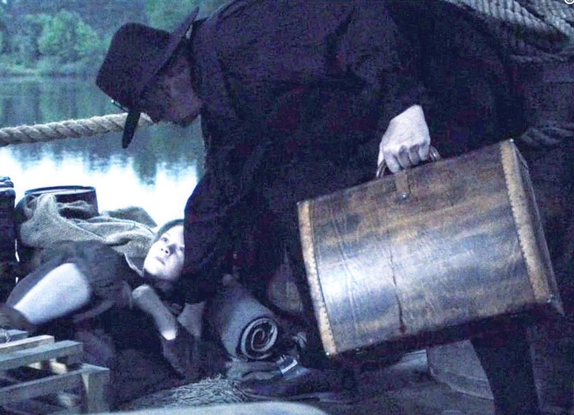 7AlanNelson's tweet photo. That time in Salem #actorlife #indiefilm #art #photography #pelicula #story #fracturedmultiverse #atomschatting #temporalsnarl #art #temporalgnarl #weareonlywords #onlywordsarealive #acousticsmack #indiefilm #darkwestern #westernnoir #cinematography #peliculas #lecinema https://t.co/P0z2JJpzBK
