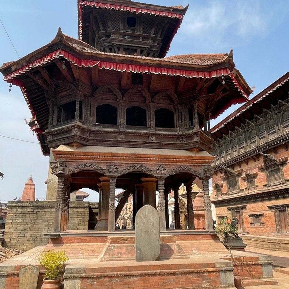 With its stunning architecture, Chyasalin Mandap is a must-see for architecture lovers! This is just one of the amazing structures in Bhaktapur Durbar Square. #ThrowbackThursday #Nepal