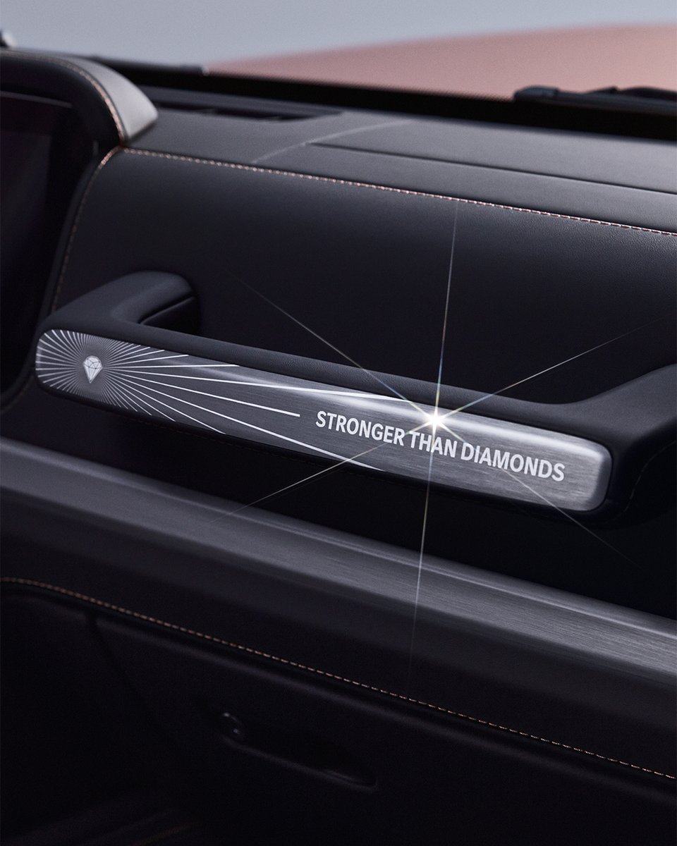 MercedesBenzME's tweet photo. تلفت الأنظار وتشعل القلوب: الفئة G بإصدار STRONGER THAN DIAMONDS.

اكتشف المزيد: https://t.co/cIQHAkTYvh

#MercedesBenzME #GClass #GClassDiamond #LoveThatLastsForever #StrongerThanTime #مرسيدس_بنز https://t.co/TuNt3hRfuf