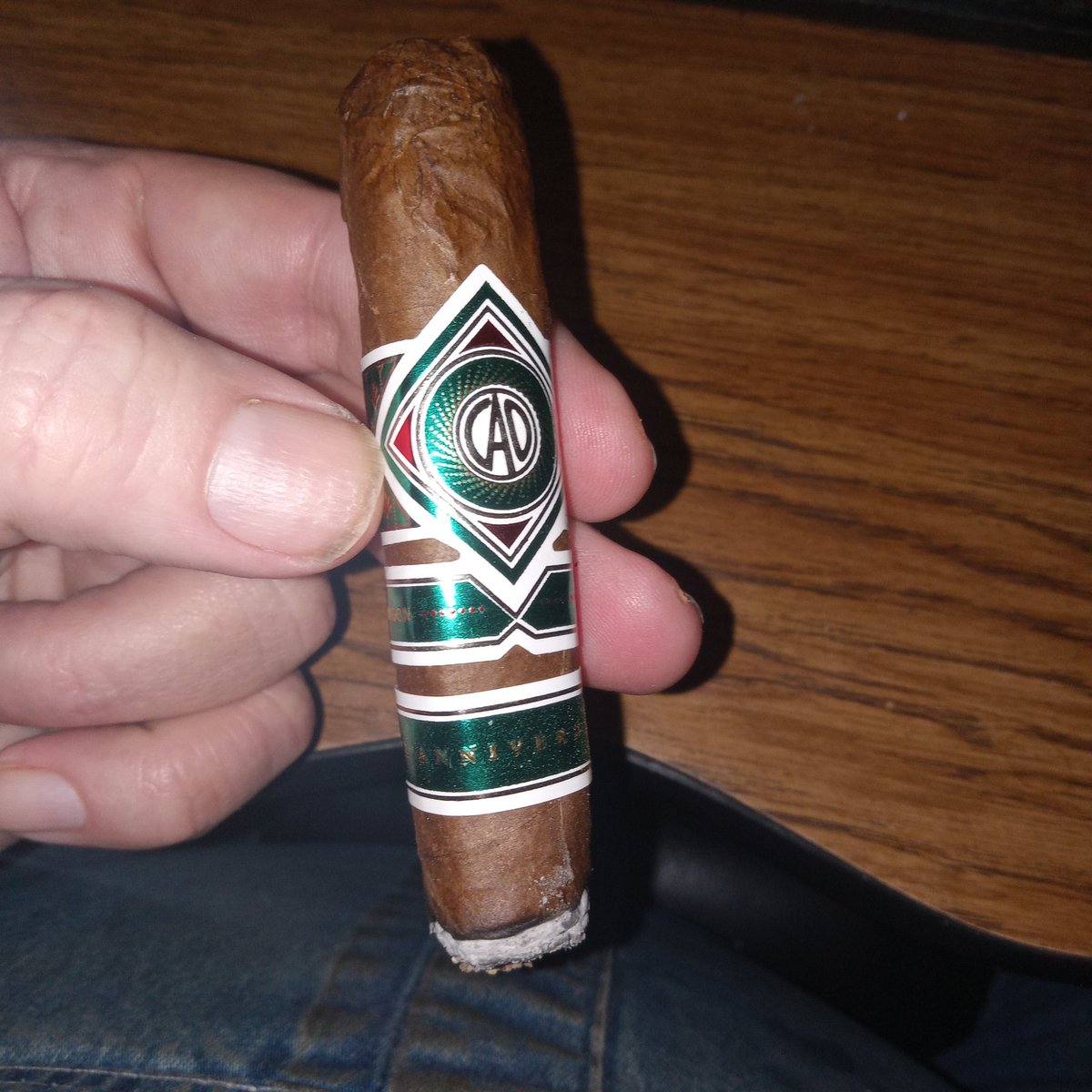 mobarbq's tweet photo. CAO L' Anniversaire Cameroon Robusto. #cigars
#cameroonwrapper🇨🇲
@caocigars https://t.co/1p50W2SOiS