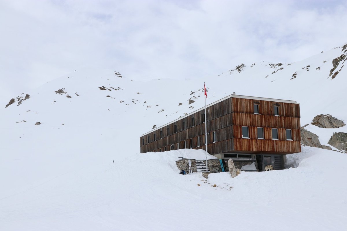 danivumalvier's tweet image. #Altostratus #translucidus auf der Cap. Cristallina. Wunderschöner Aufstieg aus dem Val #Bedretto.