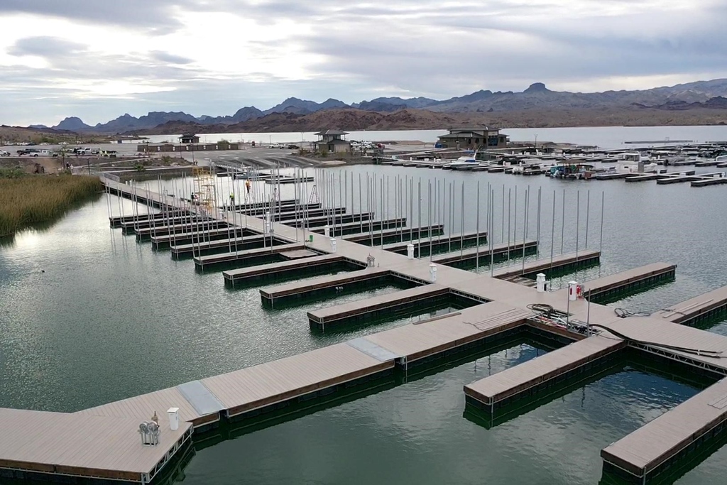 Forging ahead in Lake Havasu with marina boat storage giving boat owners a great option for keeping their boats in wet storage. Give us a call to discuss your next self storage project.

#forgeahead #selfstorageindustry