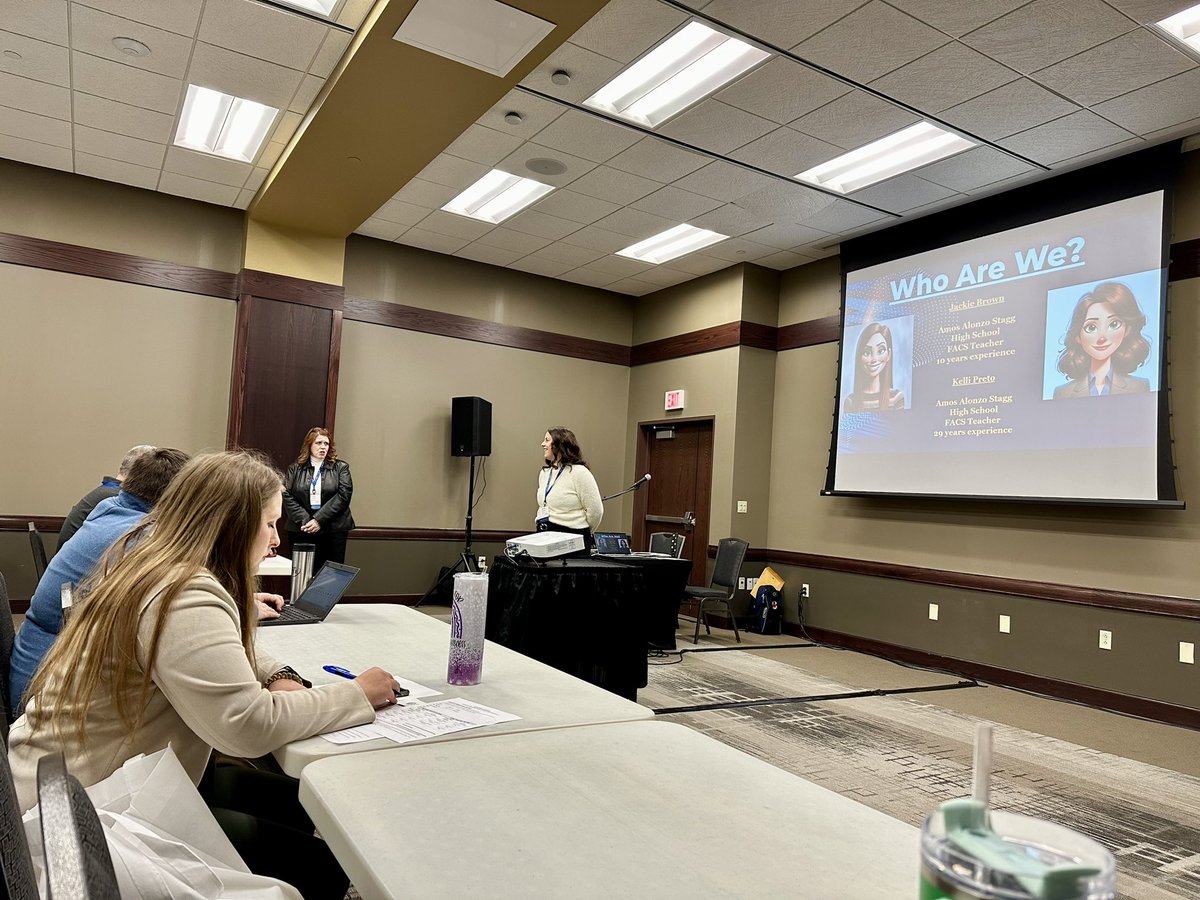 Starting the @IllinoisACTE  Conference off right with @CHSD230’s own Jackie Brown and Kelli Preto! A fab crash course in AI in the classroom: “Unlock the Potential of AI in Education: Leveraging ChatGPT as a Teacher's Assistant' #CTEMonth #AI #teachingtools