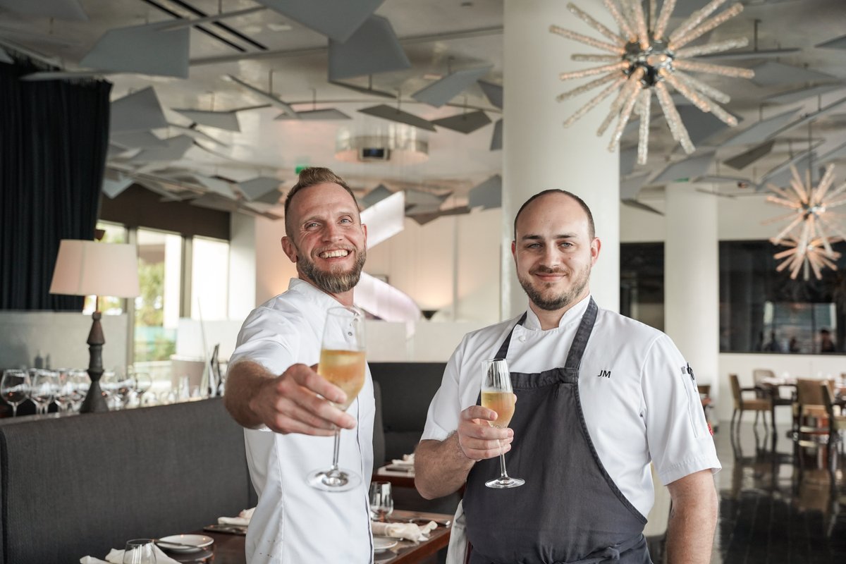 Four Seasons Hotel Bahrain Bay tweet media