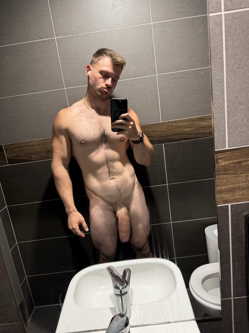 Retweet if you like fat cock 😈 https://t.co/Hr8OG2AkCZ