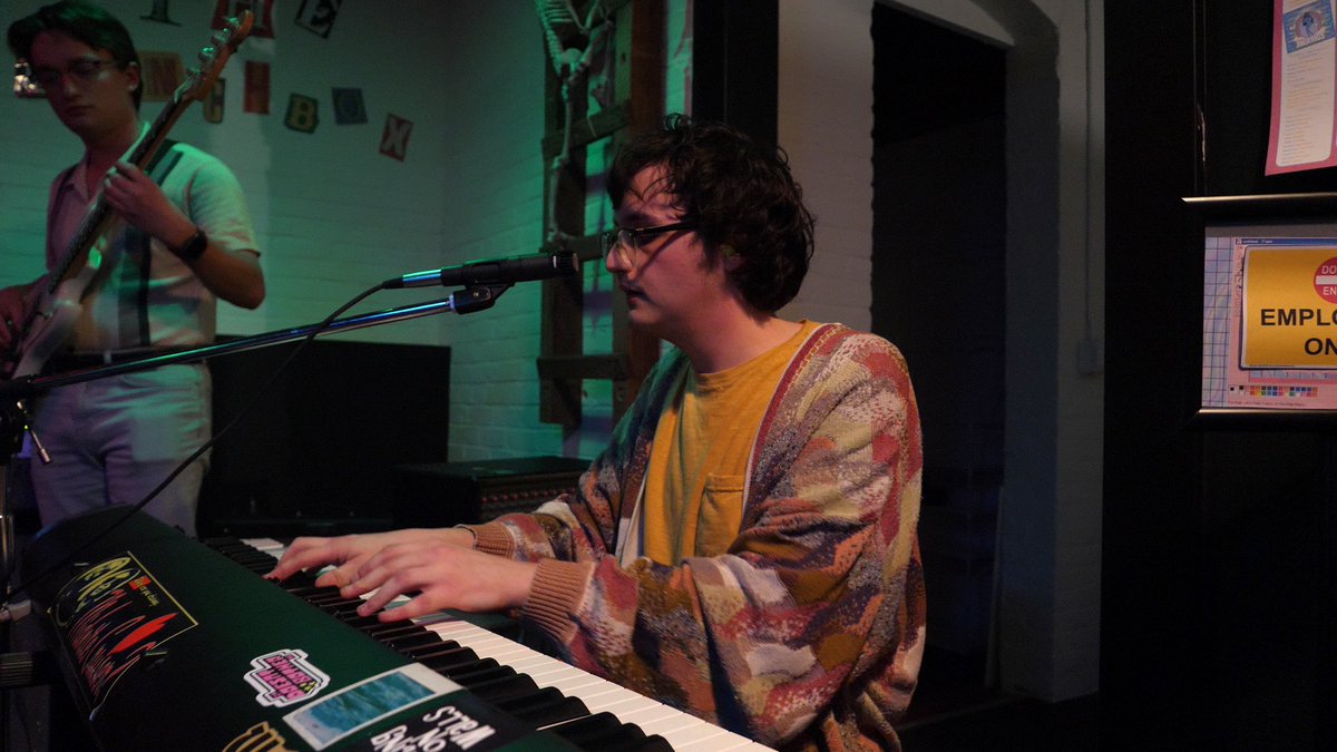 teamandreadoria's tweet photo. More shots by @alyssaraetho from Andrea Doria live 2/4 at The Lunchbox in Kalamazoo https://t.co/ciCFFc3RS4