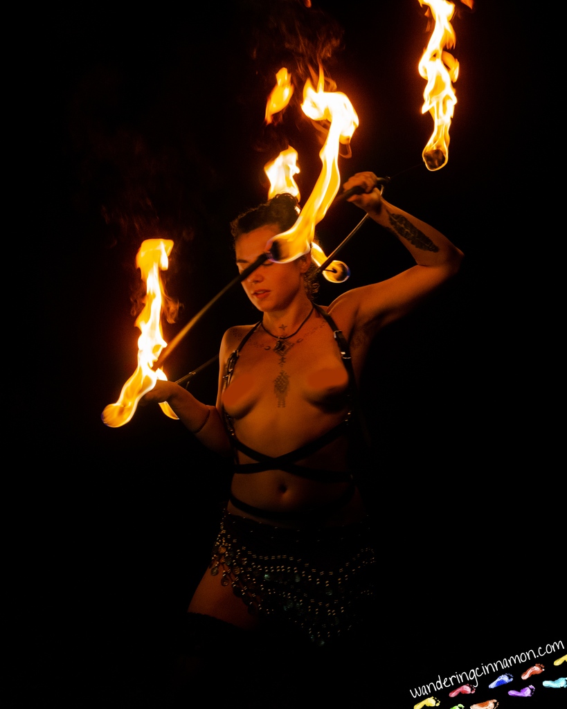 Lou Fire Flow on my Patreon #firespinning #flowarts #playingwithlight #firedancing #flow #fireperformer #dancer #performer #performancearts #firephotography #firefans #firedance #firedancer #fireperformance #firespinner #playwithfire #playingwithfire #fireplay