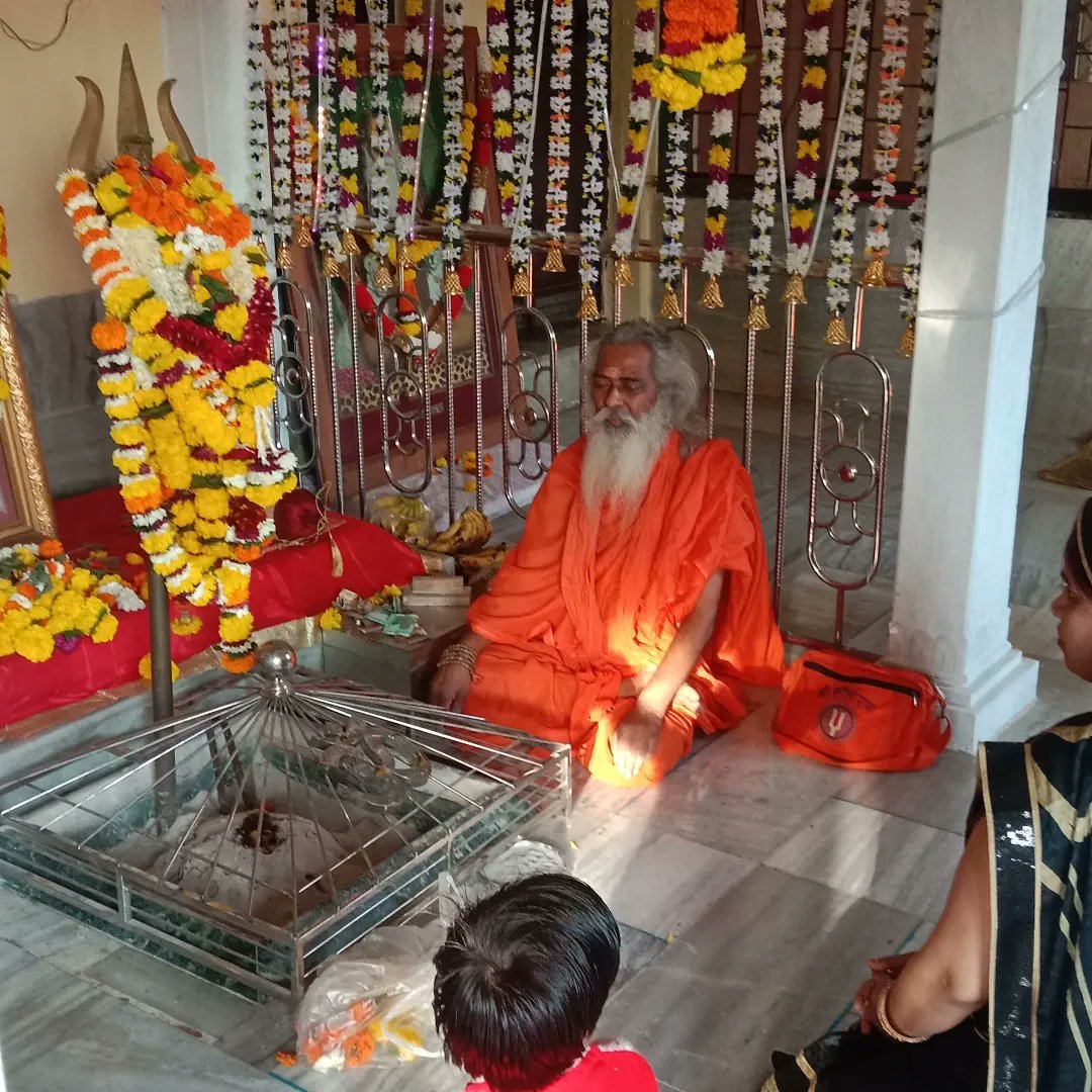 JanamBaba's tweet photo. जय जय सिया राम
संत श्री राम बाबा https://t.co/LH7k4PxioB