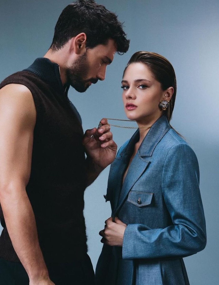 They’re truly the hottest and buzzworthy dizi couple rn!

#HudutsuzSevda ✧✧ #HalZey 
#MirayDaner ✧✧ #DenizCanAktaş