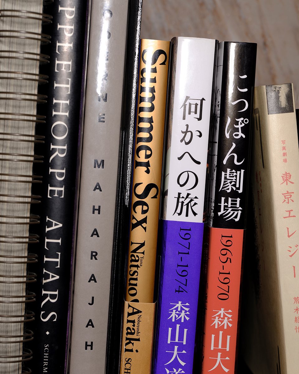 robetokyo's tweet photo. 左岸は創業者イヴ・サンローランとパートナーのピエール・ベルジェにゆかりのある地域。そしてパリの文化的側面を育んできた地でもあります。

「サンローラン バビロン」では書籍の販売だけでなく、DJイベントや朗読会など様々な文化を発信するスポットになるそう。パリに訪れた際はぜひ立ち寄って📚 https://t.co/p0yFAYUynx