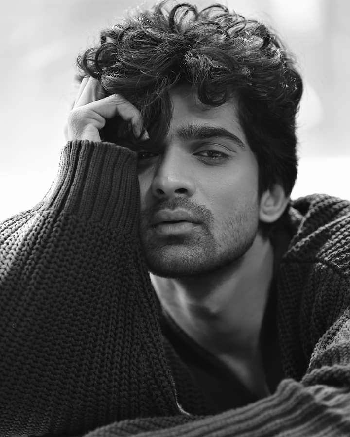 Dil_Mougal's tweet photo. " Main aisa hi hoon "

#AbhishekKumar https://t.co/4E9UrqoRYf