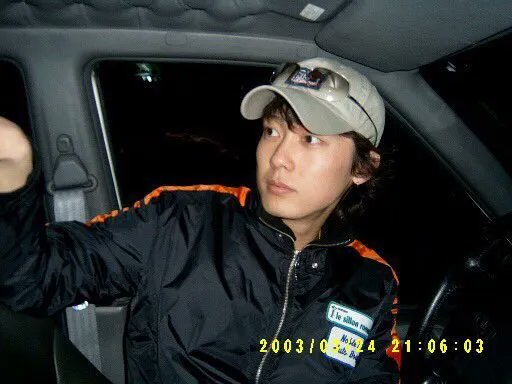 전방향 미소년 박병은