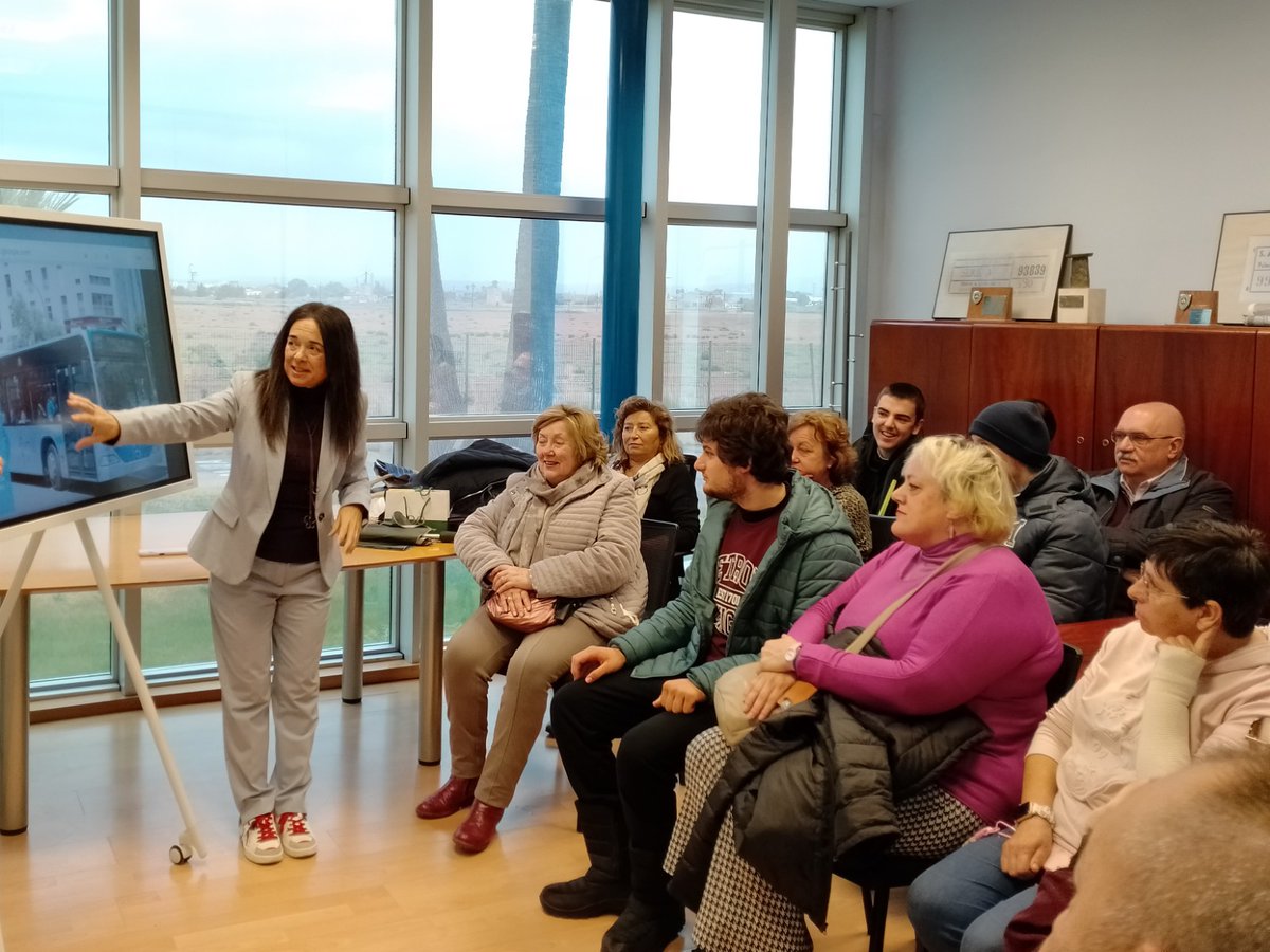 🚌 Gran notícia per a la seguretat de tots: <a href="/EMT_Palma/">EMT Palma</a> instal·larà cinturons de seguretat per a cadires de rodes als busos, segons ha anunciat <a href="/ToniDeudero/">AntonioDeuderoMayans🇪🇸</a>. Una mesura que beneficiarà als usuaris amb mobilitat reduïda i a les seves famílies. 🦽
Més info📲: emtpalma.cat/ca/-/la-emt-pa…