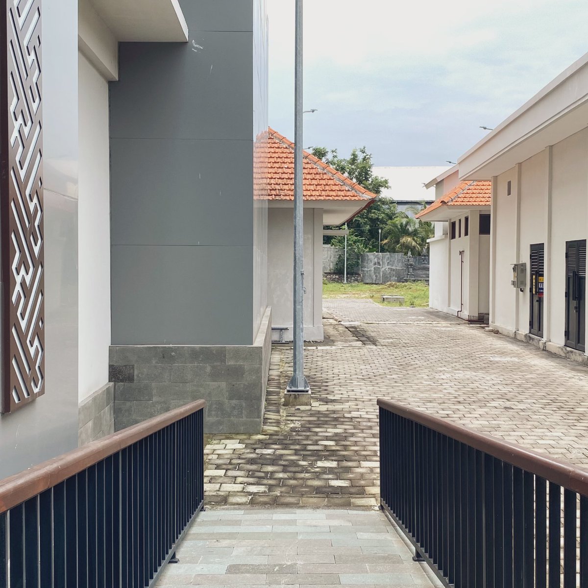 pandediatmika's tweet photo. Kerja sambil iseng motret ⬇️📸 https://t.co/4s7eTcKSh1