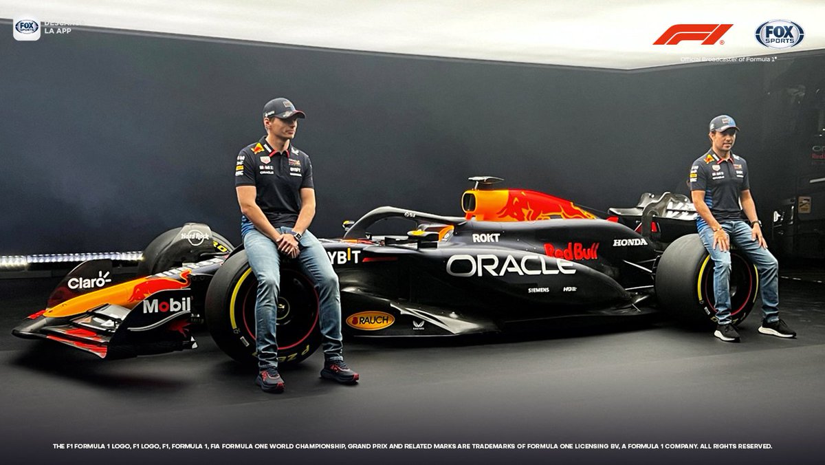FOXSportsMX's tweet photo. ¡EL NUEVO MONOPLAZA DE RED BULL! 🤩

La escudería austriaca presentó el #RB20, el auto de Max Verstappen y Checo Pérez para la temporada 2024 de la #F1xFSMX  

¿Qué les parece? 👍👎 https://t.co/Z4iTPRAPQY