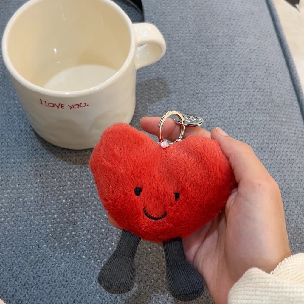 هدية مناسبة لأستقبال الاخبار الحلوه❤️