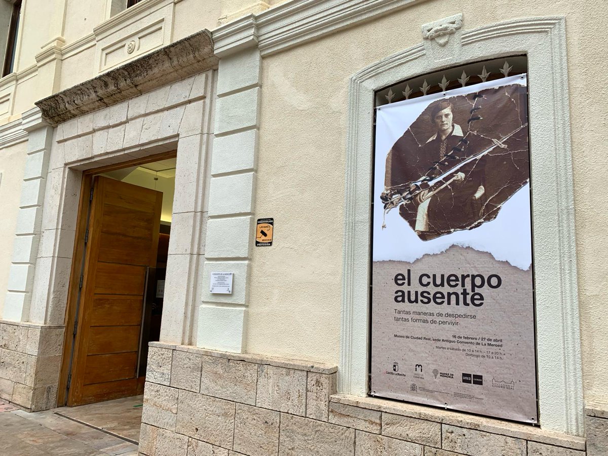 AlfonsoVillalt's tweet photo. Hoy hemos inaugurado la exposición 'El cuerpo ausente' del proyecto @mapasdememoria de la @UNED. Se podrá visitar en el Museo-Convento de la Merced en Ciudad Real hasta el próximo 27 de abril https://t.co/ZYfY04x1a3