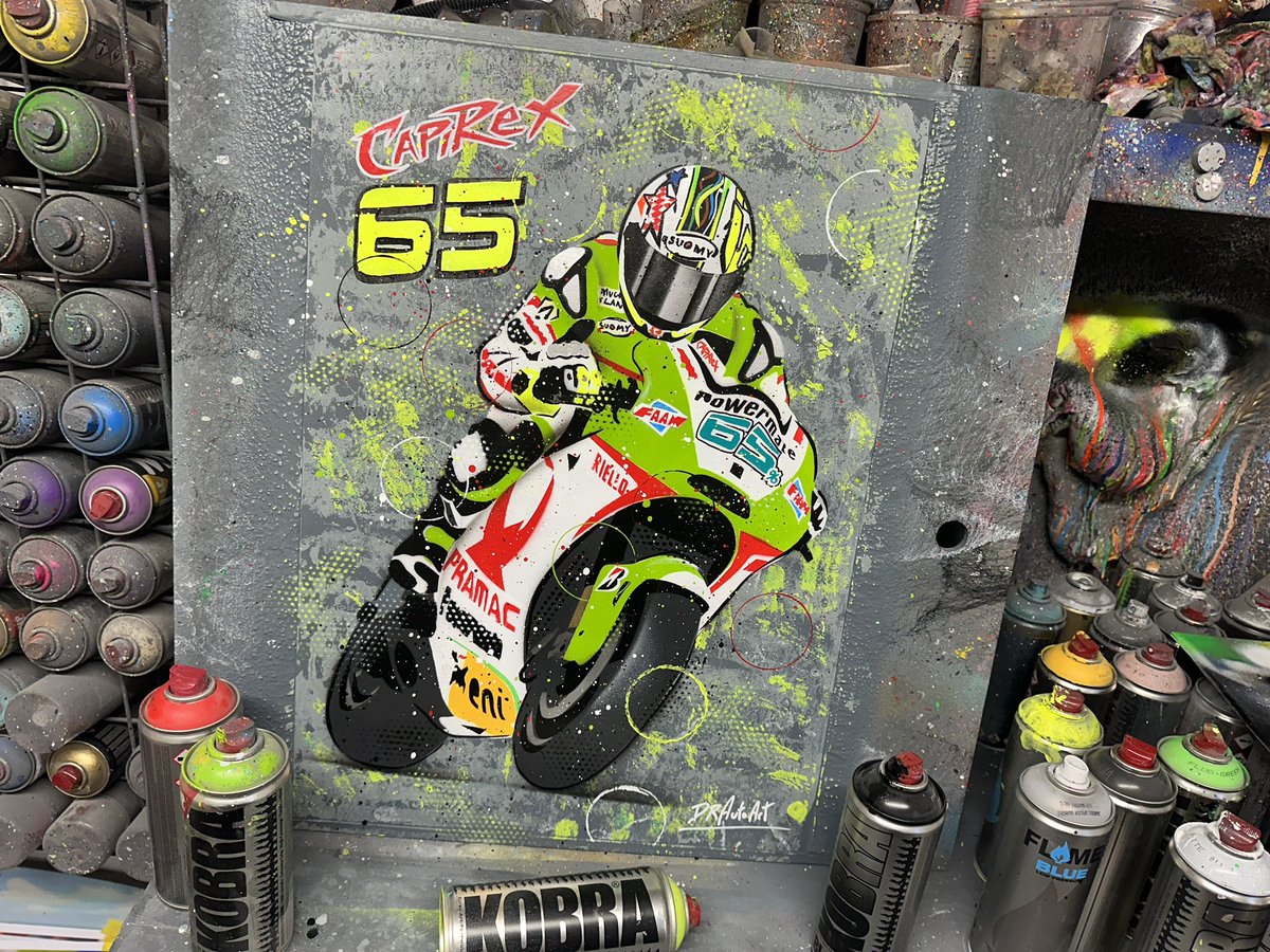DRAutoart's tweet photo. Another commission finished a few weeks ago, think I forgot to share this! Loris Capirossi on is Pramac Ducati. #drautoart
.
.
#motogp #pramacducati #loriscapirossi #capirossi #ducaticorse #graffitiart #lc65 https://t.co/7YQBE42mWx