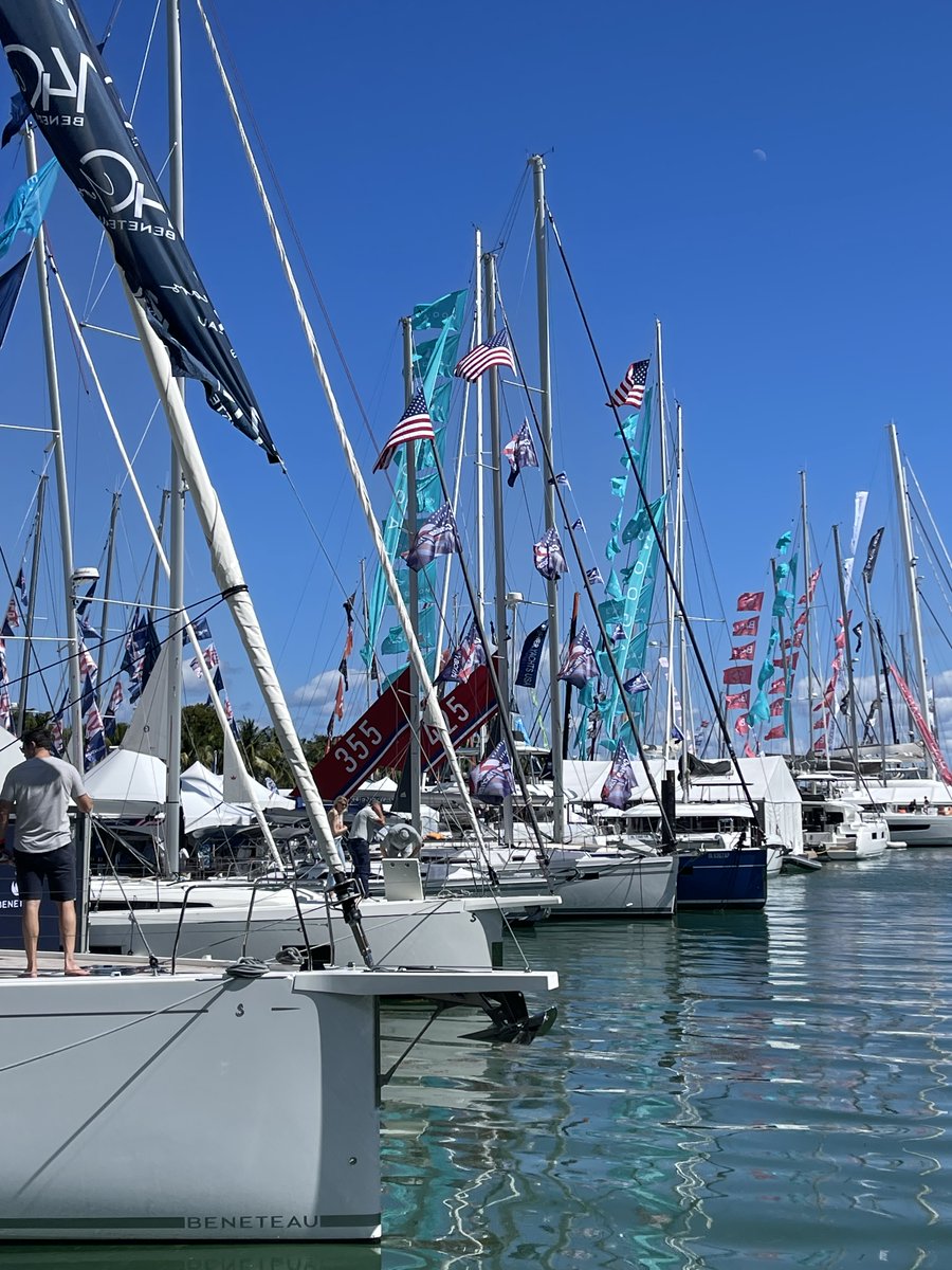 Join us at the Miami Boat Show! 🛥️ VIBE's team will be there to discuss the opportunities to exhibit or sponsor the event on May 10-12. Schedule your appointment by emailing exhibit@vibe.vi. 

Learn more today at vibe.vi

#vibeusvi  #visitusvi  #miamiboatshow