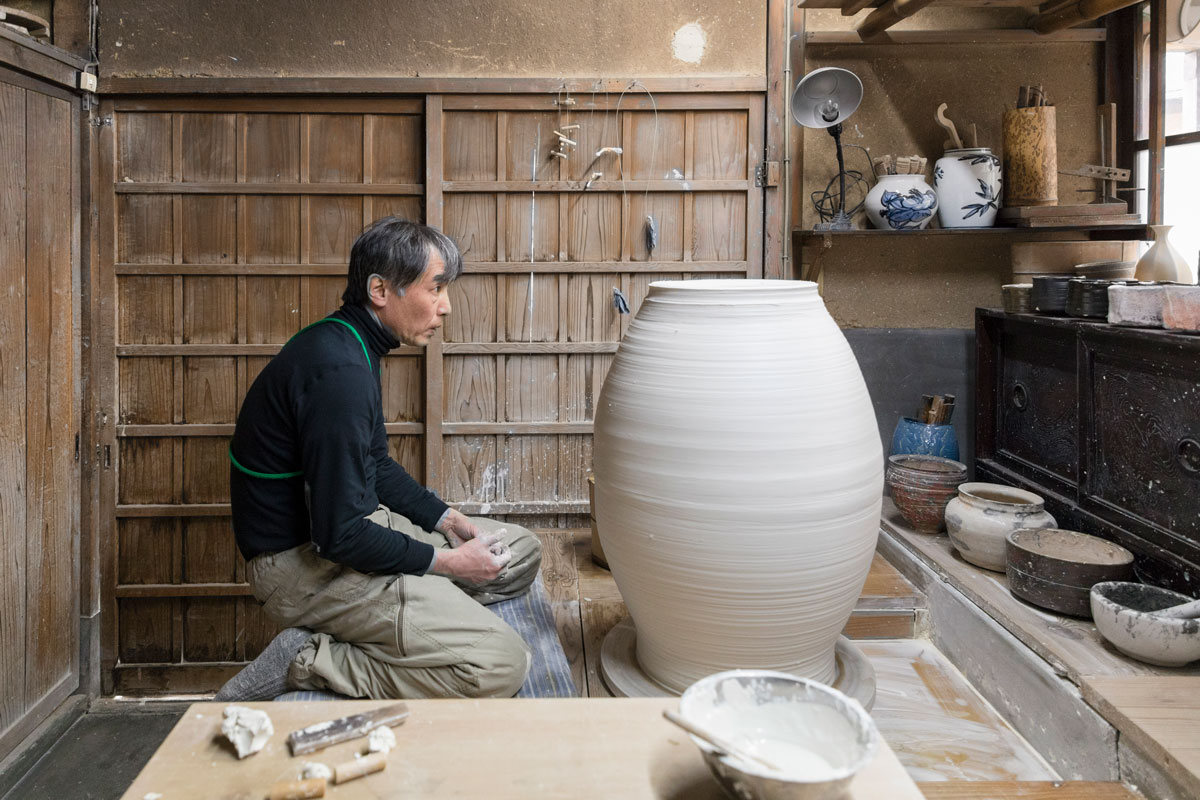 Ceramicist, Takahiro Kondo, spent 2 years in Scotland gaining an MA Design, &amp; taking inspiration from the Orkney landscapes. Join Kondo live from Kyoto on Feb 20 for a panel discussion on his work. Note, this event takes place ONLINE at 10.00pm UK time
us06web.zoom.us/webinar/regist…