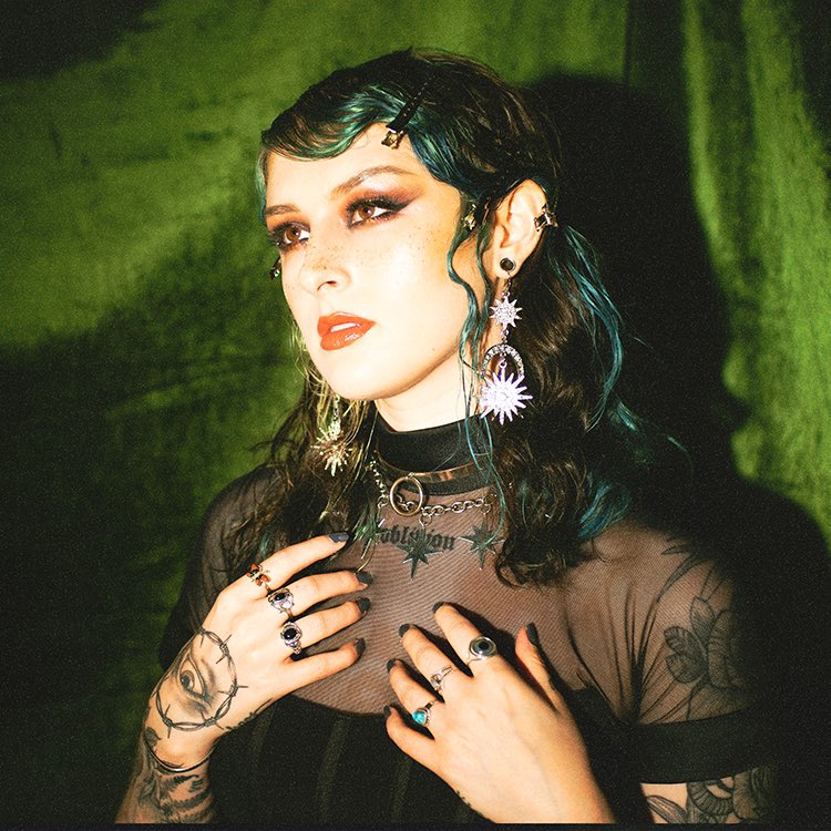 ImNickyWheeler's tweet photo. New Not NickyWheeler Video Up!
https://t.co/GlM6rH8rJB
#NotNickyWheeler #NickyWheeler #Mothica #Pop #PopMusic #AltPop #AltPopMusic #Rock #RockMusic #Commentary #Youtube
@dearmothica https://t.co/iRXIwwA9vl