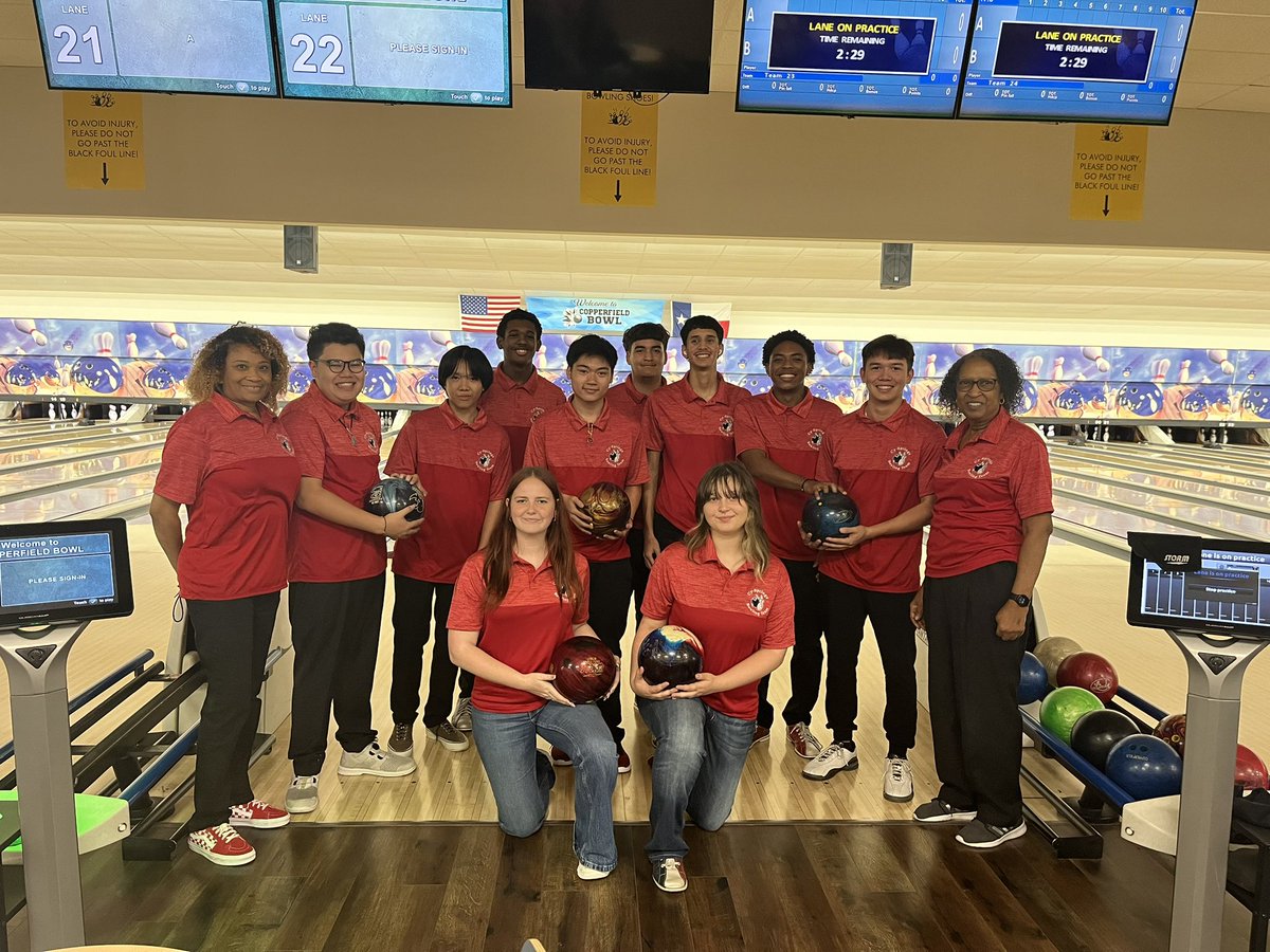 CSHSBowling's tweet image. The season has ended with a great win over CyLakes, score was 9 - 4! Congrats to Ethan, Alanah and Keanu for earning Honorable Mentions for 2nd District! 🎳 @ARTeducator7