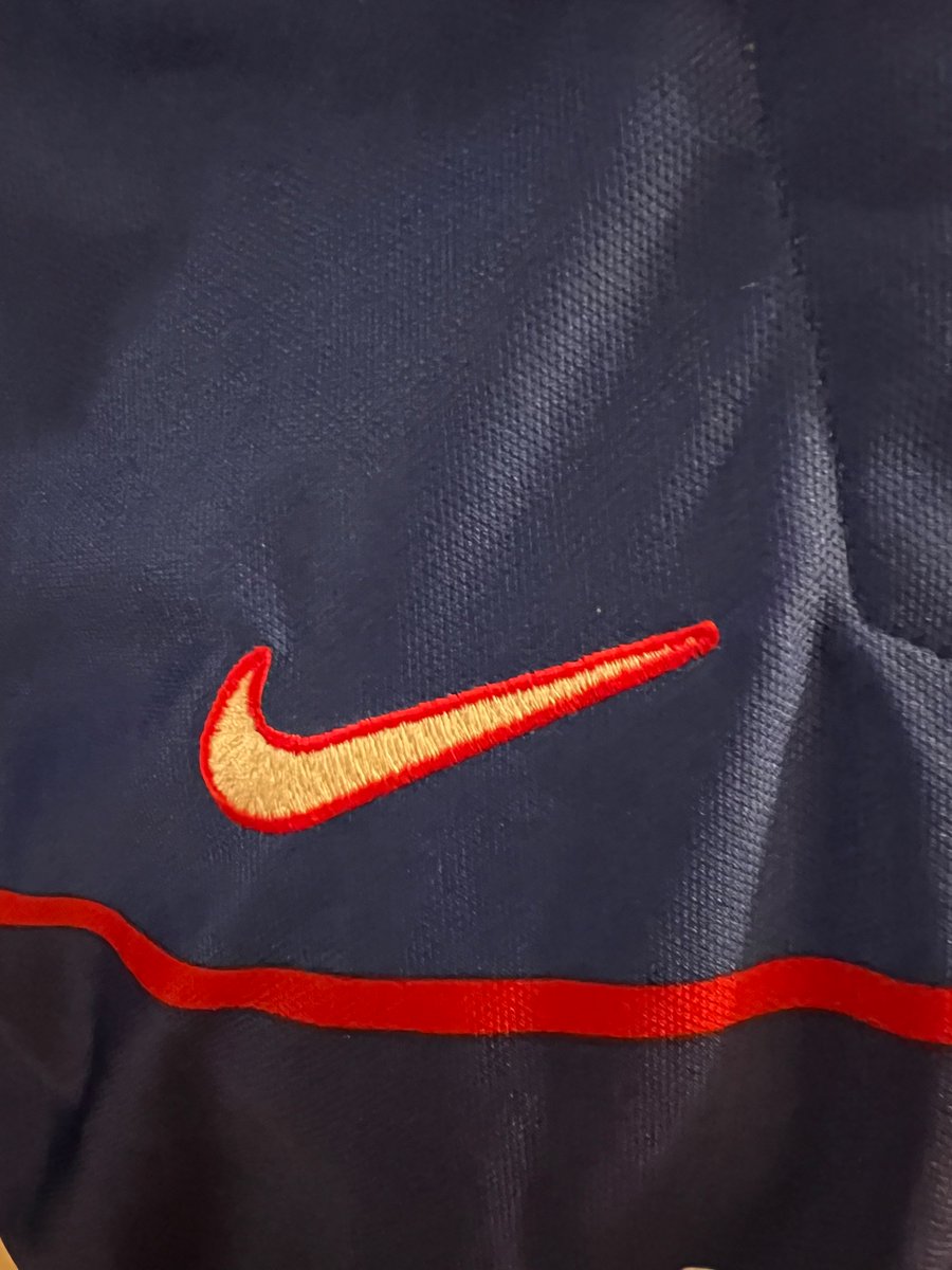 MatchwornStrip's tweet image. A true 90’s classic. Ian Ferguson Euro match issue shirt from season 97/98.