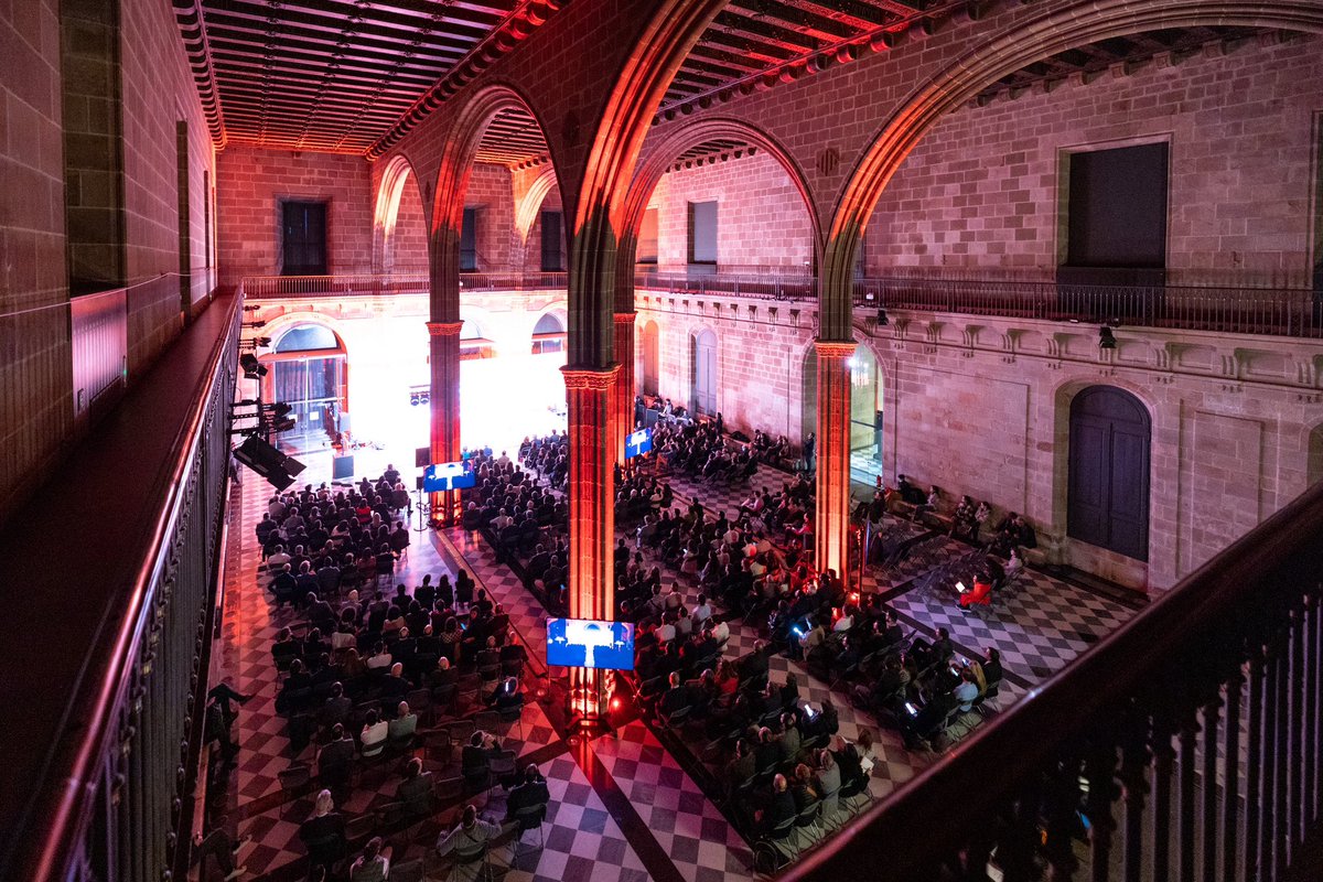 LauraVilagra's tweet photo. Enhorabona @i2CAT per aquests 20 anys liderant l'ecosistema digital de Catalunya i fer possible grans fites dins el sector tecnològic. Avui ocupem el 5è lloc del rànquing de països digitalment més avançats de la UE. https://t.co/9TppRYIdCf