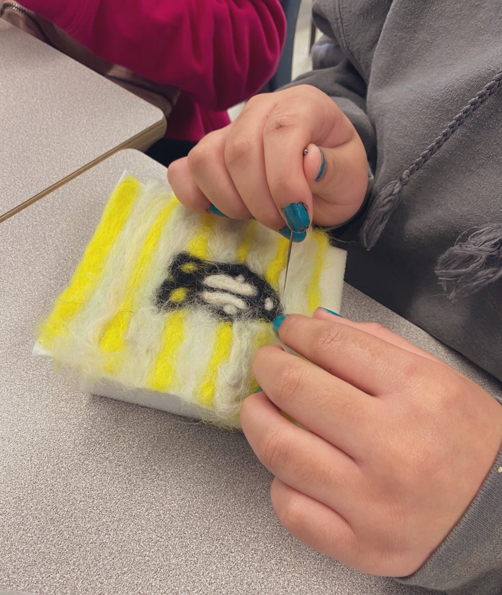 Celebrating African Heritage through exploration of Adinkra symbols. Only a couple pricked fingers for these grade sixers…fantastic needle felting! @SHJH_FALCONS @HRCEFineArts @hfx_arts @HRCE_NS #ThanksToYouHalifax