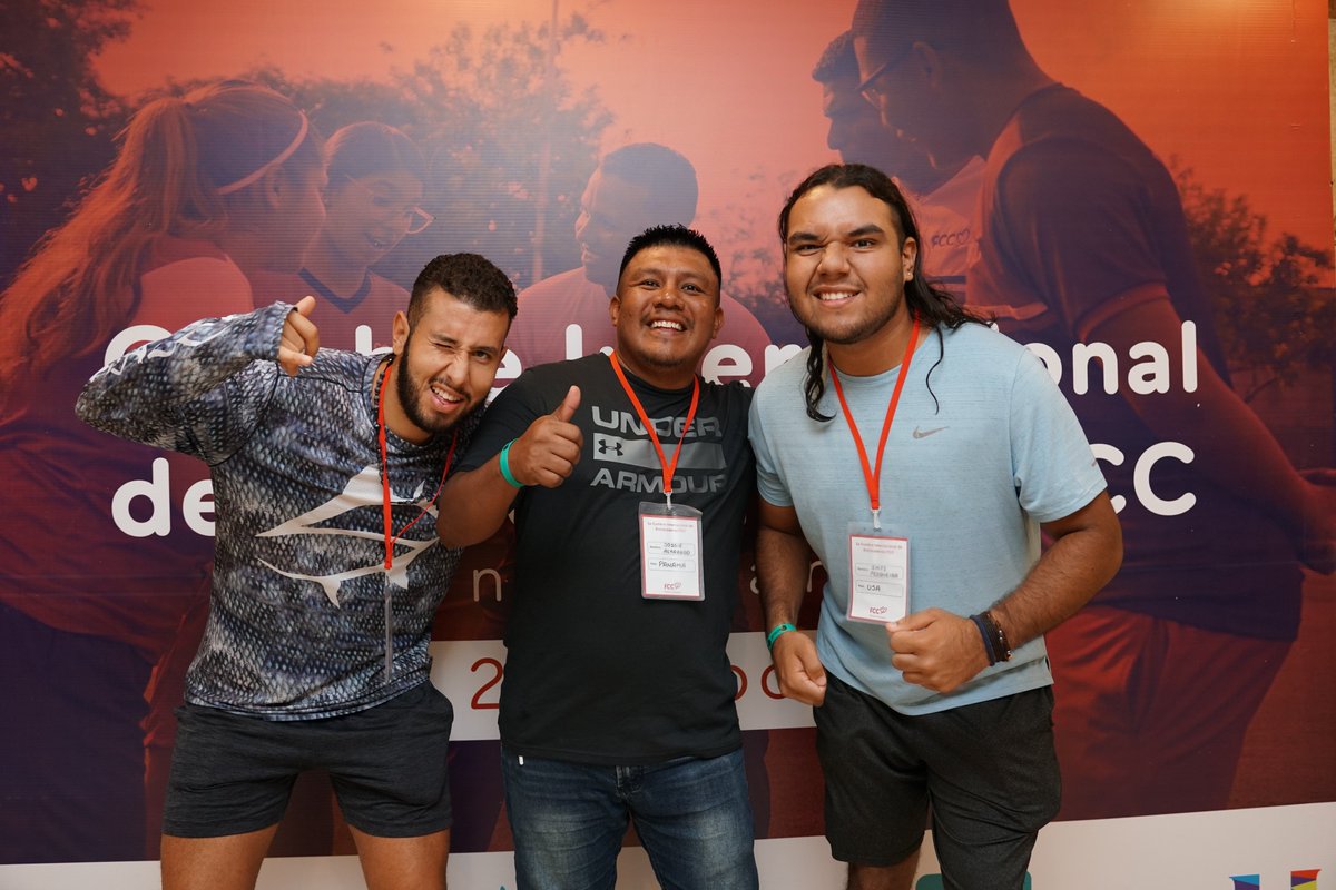 FCCColombia's tweet photo. #tbt Ustedes son el Corazón de FCC y son los principales agentes de cambio en las comunidades donde estamos. 🌎⚽️❤️
#FCCSummit #CumbreFCC https://t.co/bk9FLiuBoo