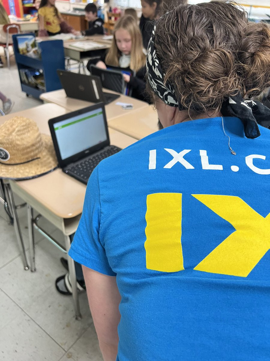 Shoutout to everyone that made Digital Learning Day possible! Ending the day highlighting one of our favorite tech tools <a href="/IXLLearning/">IXL Learning</a> #JCSDLD2024 <a href="/jcityTNschools/">JohnsonCitySchools</a>