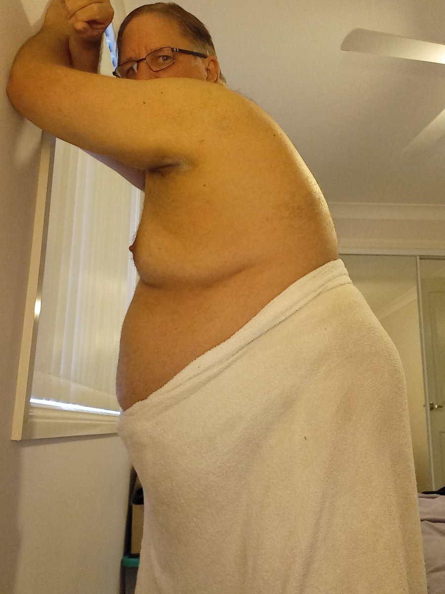 sydneychubbyguy's tweet photo. Happy Friday 😊 https://t.co/CnD9jbzCaJ