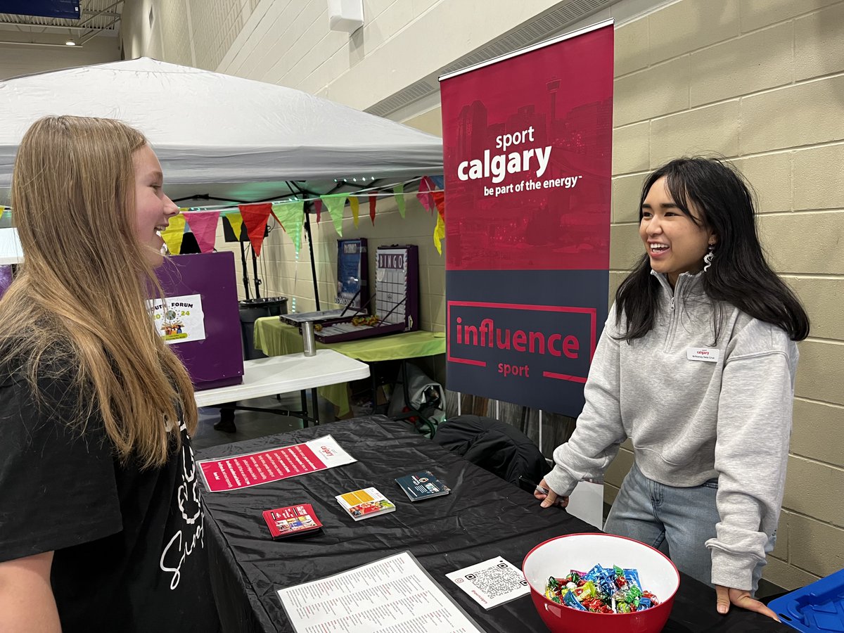 This morning, we were at the CIWA Youth Forum: Girls Unite Empowering the World. Many meaningful conversations with encouraging girls to try sports! Thank you @ciwayouthyyc for having us as we hope to see more girls get involved in sports.