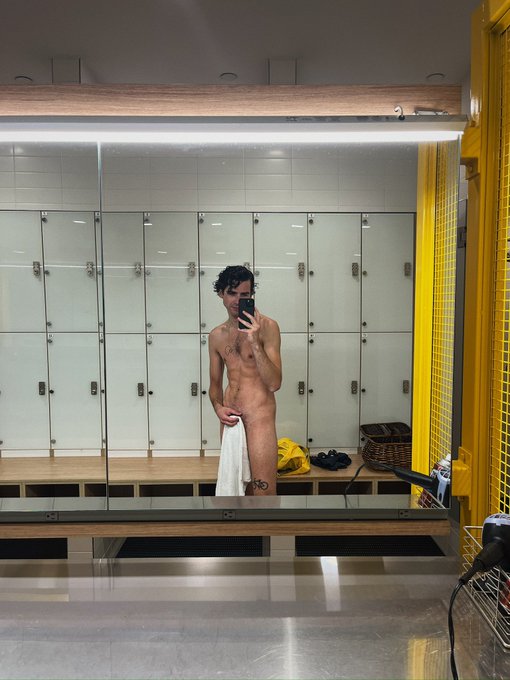 What are some good, gay gyms in Boston Proper?  Like a real gym that&rsquo;s well maintained but you can also