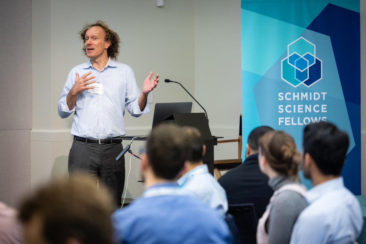 “Openness is key to new ideas,” Prof Daniel Fletcher welcomed us to @UCBerkeley today where we continue our Science Leadership Program. Looking forward to two days of learning with a focus on social entrepreneurship, user-centered design, ethics, and empowerment.