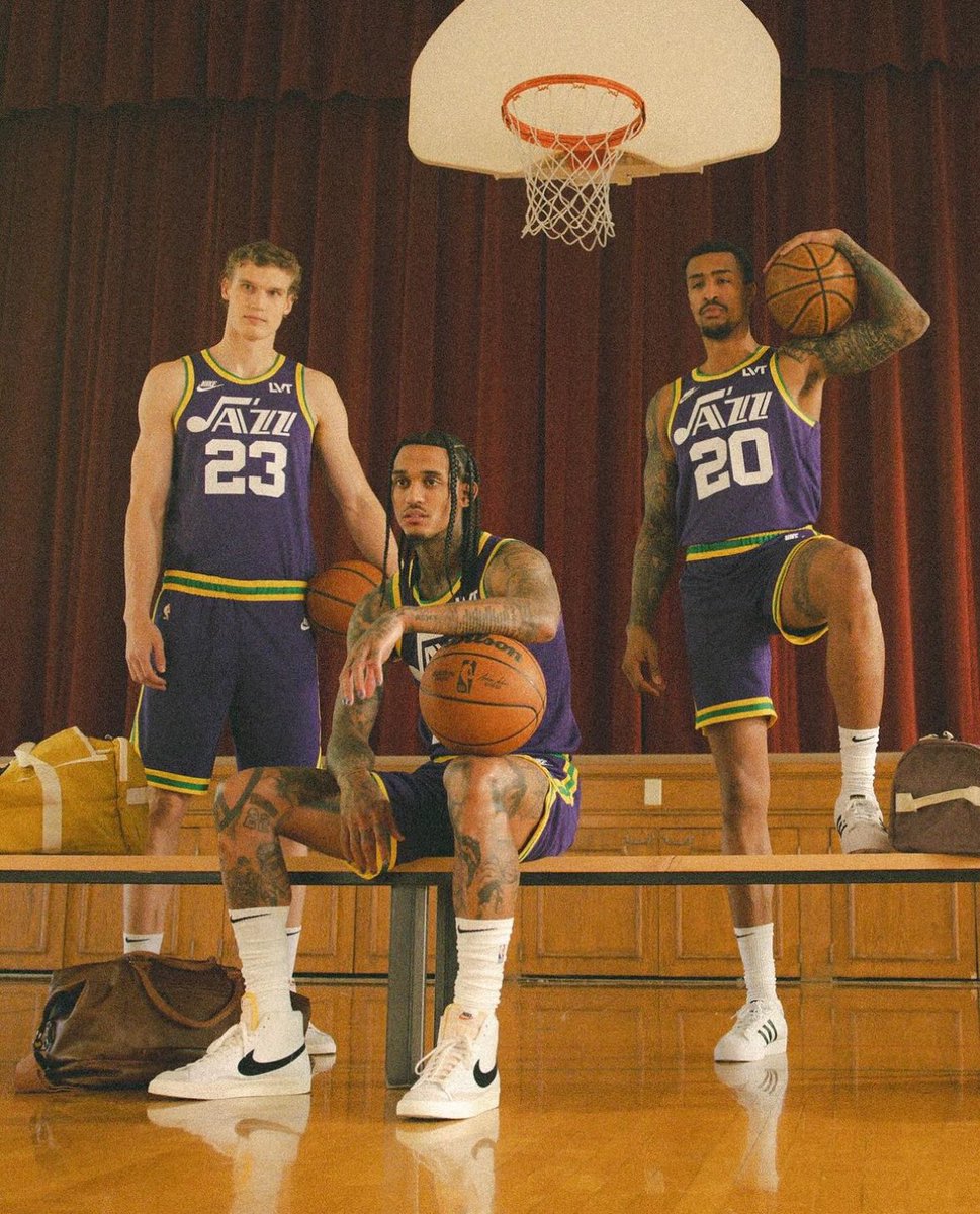 scandimandi's tweet photo. I’ll forever love their retro photoshoot. 💜#iconic @Zibtek https://t.co/XyQoy19XZU