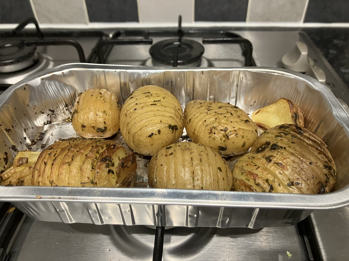 RoseJenyon's tweet image. &amp;amp; 🙌 had the valentines meal for 2 I bought from work, this evening. ALL to myself 🤷‍♀️And?!😂 (other half tomorrow) #valentines #mealfor2 #alltomyself