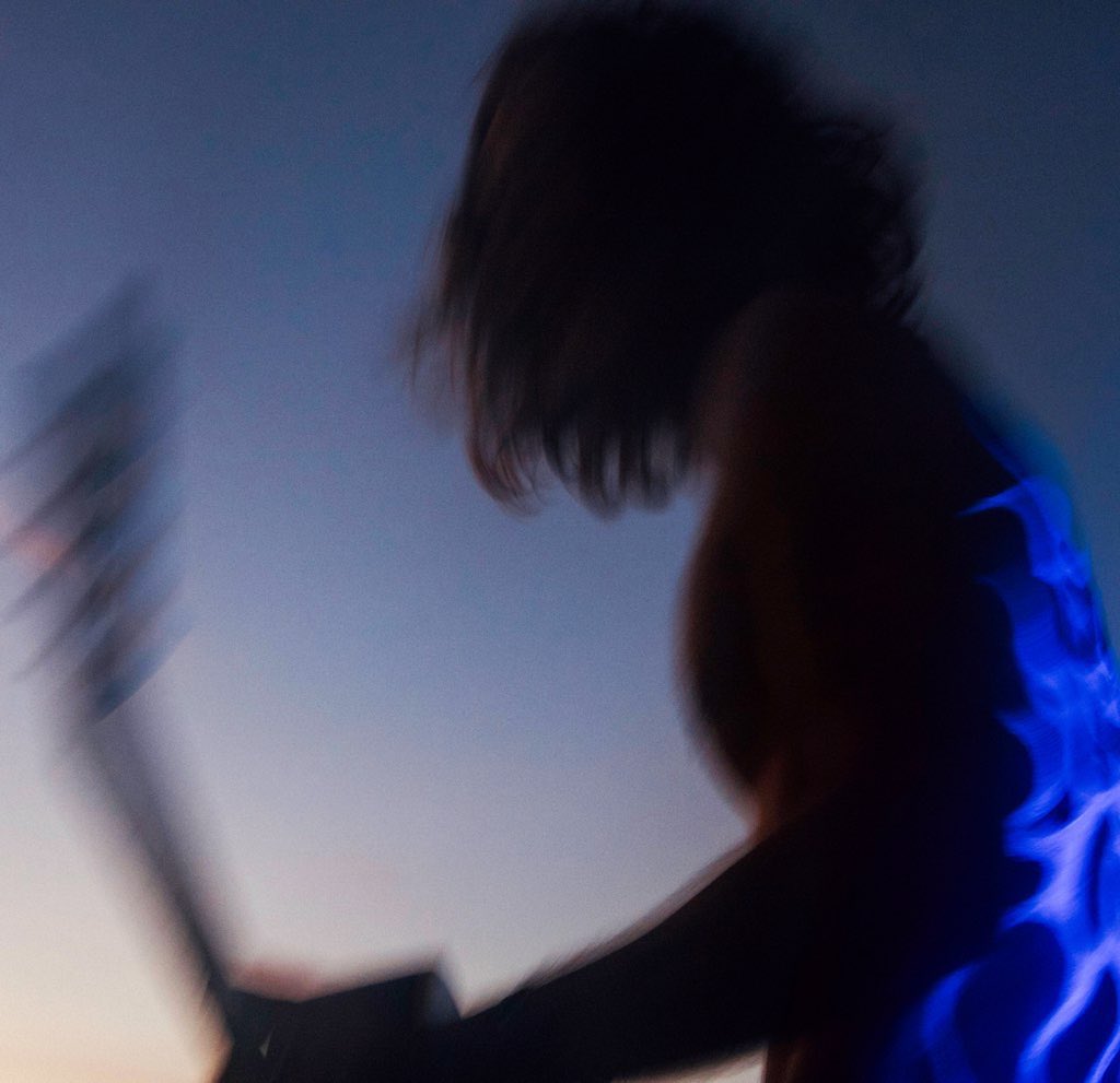 THATS WHAT HAPPENS OUT NOW last song before phase 1 of INNER LIGHT DROPS. I’m putting this album out in two chunks (phases) it’s 10 songs total. 

🎶: ffm.to/thatswhathappe…