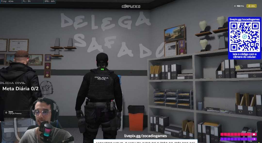 Delegada vai surtar kkkkkk